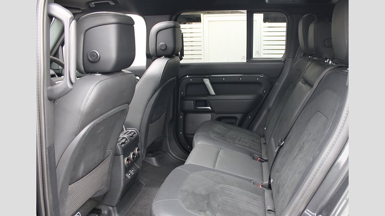 2023 認定中古車 Land Rover Defender 110 カルパチアングレイ P525 AWD (AT) V8