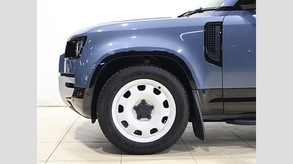 Defender 110 11