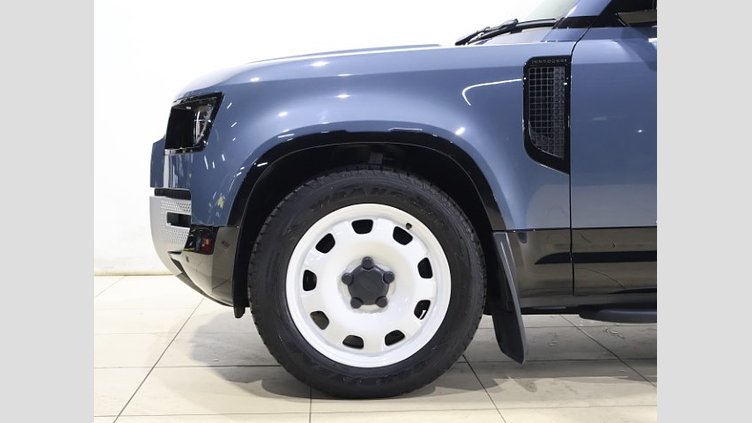 2024 認定中古車 Land Rover Defender 110 タスマンブルー D300 AWD（AT） S