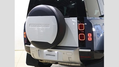 Defender 110 14