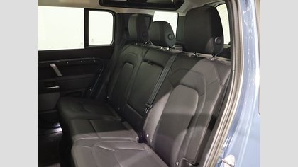 Defender 110 4