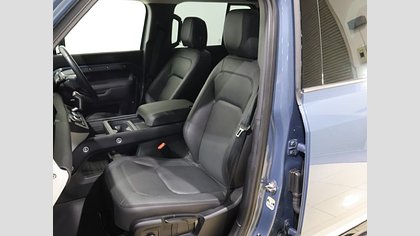 Defender 110 2