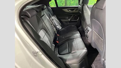 XE 30