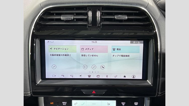 2019 認定中古車 Jaguar XE ユーロンホワイト P250 RWD AUTOMATIC 4 door Saloon R-DYNAMIC SE