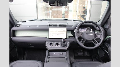 Defender 110 6