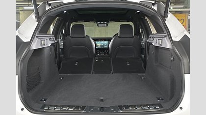 F-Pace 15