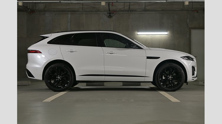 2025 認定中古車 Jaguar F-Pace オストゥーニパールホワイト D204 AWD（オートマチック）MHEV R-DYNAMIC SE