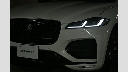 F-Pace 25