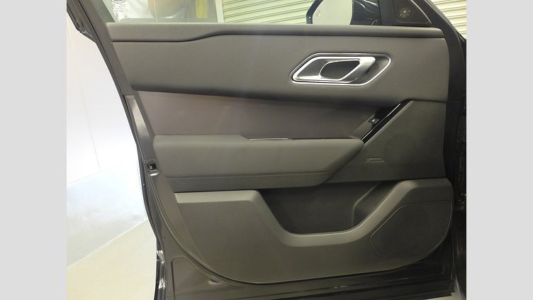 2024 認定中古車 Land Rover Range Rover Velar カルパチアングレイ D200マイルドハイブリッド（ディーゼル） スタンダードホイールベース Dynamic SE