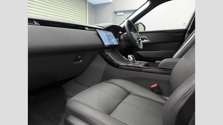 2024 認定中古車 Land Rover Range Rover Velar カルパチアングレイ D200マイルドハイブリッド（ディーゼル） スタンダードホイールベース Dynamic SE