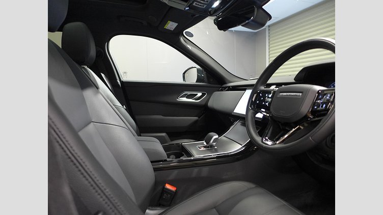 2024 認定中古車 Land Rover Range Rover Velar カルパチアングレイ D200マイルドハイブリッド（ディーゼル） スタンダードホイールベース Dynamic SE