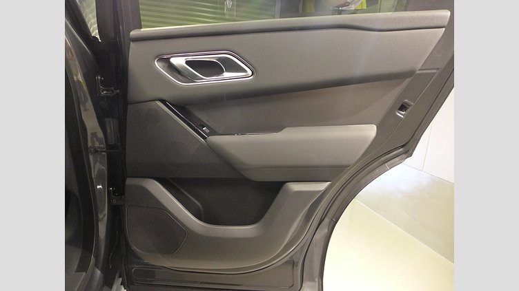2024 認定中古車 Land Rover Range Rover Velar カルパチアングレイ D200マイルドハイブリッド（ディーゼル） スタンダードホイールベース Dynamic SE