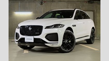 F-Pace 10