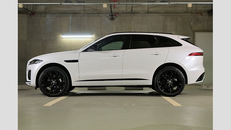 2025 認定中古車 Jaguar F-Pace オストゥーニパールホワイト D204 AWD（オートマチック）MHEV R-DYNAMIC SE