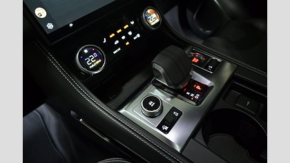 F-Pace 45