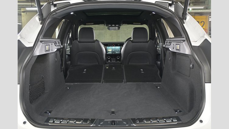 2025 認定中古車 Jaguar F-Pace オストゥーニパールホワイト D204 AWD（オートマチック）MHEV R-DYNAMIC SE