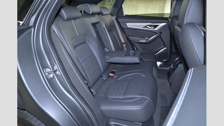 2025 認定中古車 Jaguar F-Pace オストゥーニパールホワイト D204 AWD（オートマチック）MHEV R-DYNAMIC SE