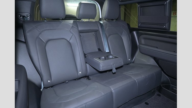 2025 認定中古車 Land Rover Defender 90 フジホワイト D350 ディーゼルマイルドハイブリッド X-Dynamic HSE