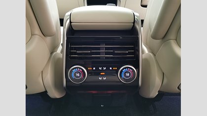 Range Rover 22