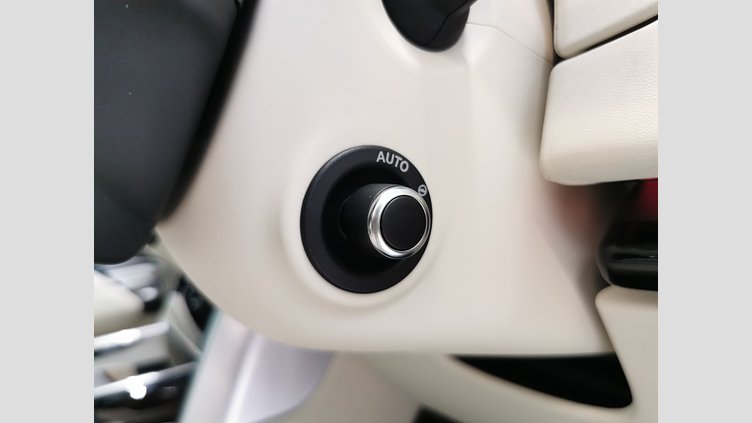 2024 認定中古車 Land Rover Range Rover ヴァレジネブルー D350 AWD MHEV（AT） スタンダードホイールベース Autobiography