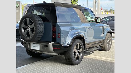 Defender 90 1
