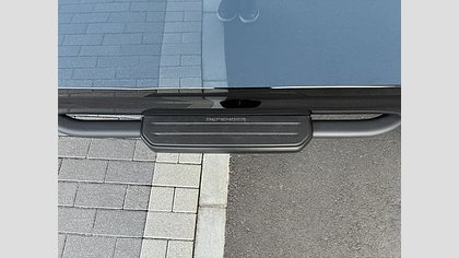 Defender 90 13
