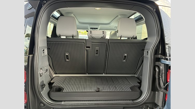 2025 認定中古車 Land Rover Defender 90 タスマンブルー D350 ディーゼルマイルドハイブリッド X-Dynamic HSE