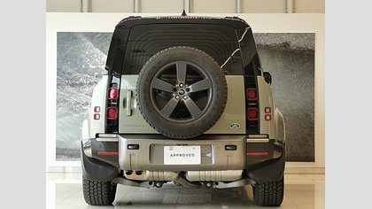 Defender 110 8
