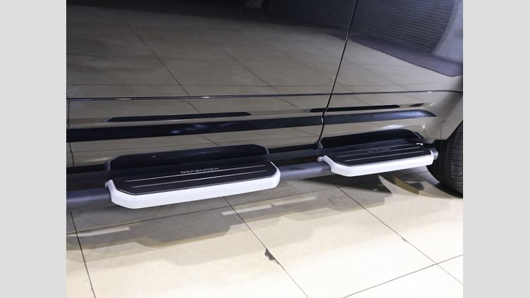 2024 認定中古車 Land Rover Defender 110 サントリーニブラック D300 AWD（AT） X-DYNAMIC HSE
