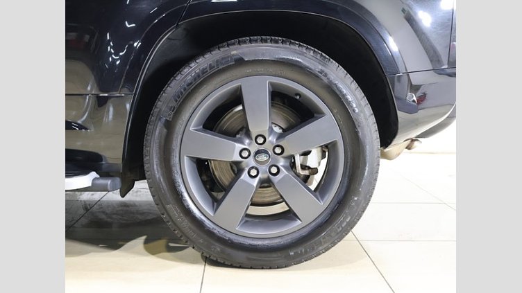 2024 認定中古車 Land Rover Defender 110 サントリーニブラック D300 AWD（AT） X-DYNAMIC HSE