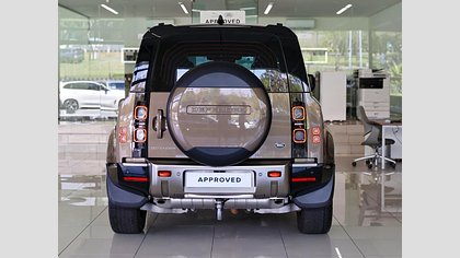 Defender 110 5