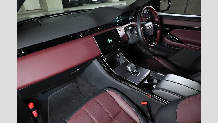2024 認定中古車 Land Rover Range Rover Evoque アイガーグレイ プラグインハイブリッド（ガソリン） Standard Wheelbase DYNAMIC HSE
