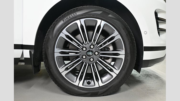 2023 認定中古車 Land Rover Range Rover Evoque フジホワイト D200マイルドハイブリッド（ディーゼル） スタンダードホイールベース DYNAMIC SE