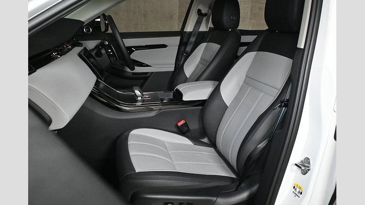 2023 認定中古車 Land Rover Range Rover Evoque フジホワイト D200マイルドハイブリッド（ディーゼル） スタンダードホイールベース DYNAMIC SE