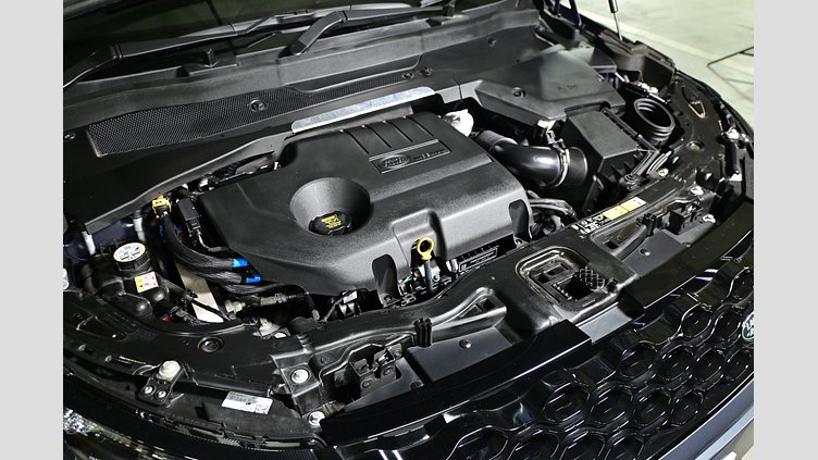 2024 認定中古車 Land Rover Discovery Sport ヴァレジネブルー D200マイルドハイブリッド（ディーゼル） 標準ホイール DYNAMIC SE