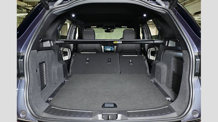 2024 認定中古車 Land Rover Discovery Sport ヴァレジネブルー D200マイルドハイブリッド（ディーゼル） 標準ホイール DYNAMIC SE