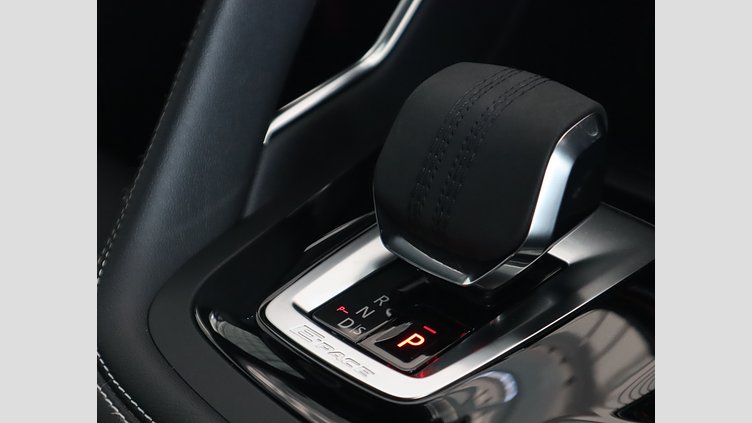 2021 認定中古車 Jaguar E-Pace Hakuba Silver 2.0 litre i4D​ R-Dynamic S