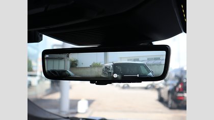 E-Pace 64