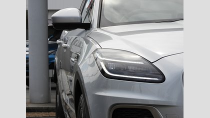 E-Pace 9