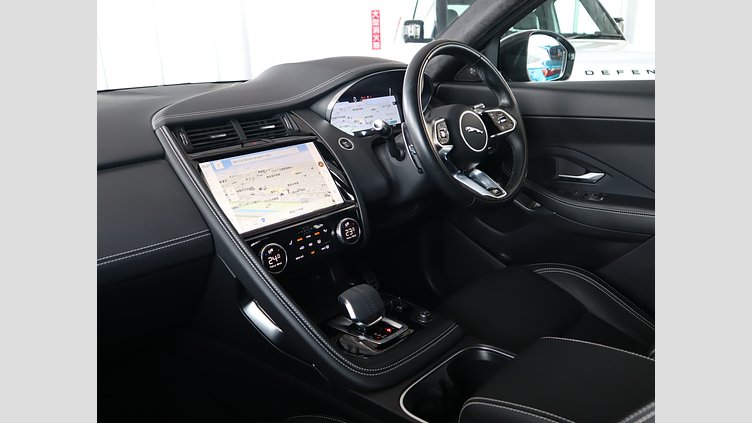 2021 認定中古車 Jaguar E-Pace Hakuba Silver 2.0 litre i4D​ R-Dynamic S