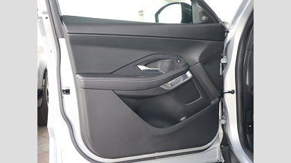 E-Pace 27