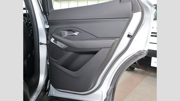 2021 認定中古車 Jaguar E-Pace Hakuba Silver 2.0 litre i4D​ R-Dynamic S