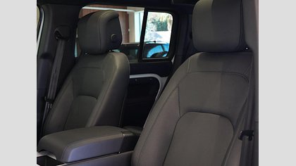 Defender 110 27