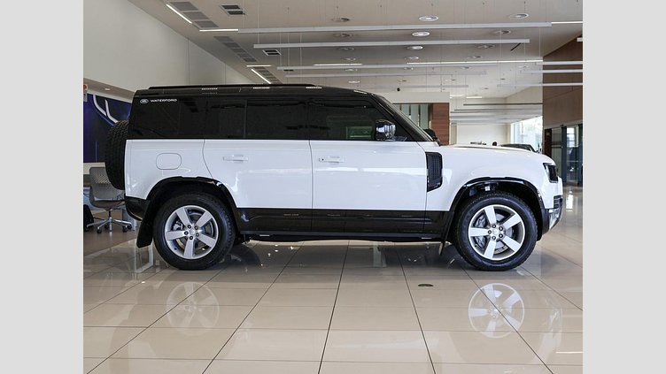 2025 Approved Land Rover Defender 110 Fuji White D350 D350 X-Dynamic HSE