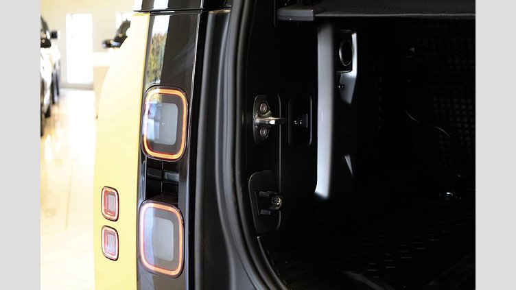 2026 Approved Land Rover Defender 110 Deep Sandglow Yellow D350 D350 Trophy Edition 1