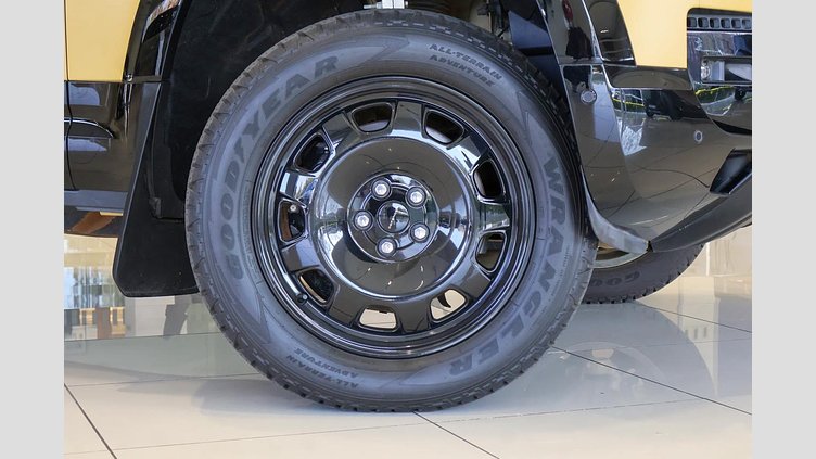 2026 Approved Land Rover Defender 110 Deep Sandglow Yellow D350 D350 Trophy Edition 1