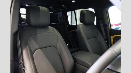 Defender 110 39
