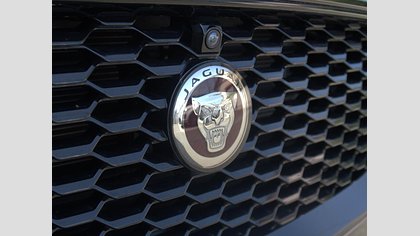 E-Pace 1