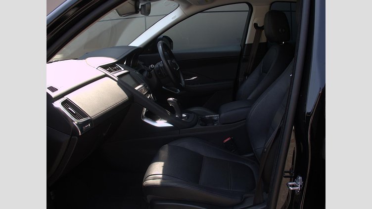 2019 認定中古車 Jaguar E-Pace サントリーニブラック D180 オートマチック全輪駆動 S