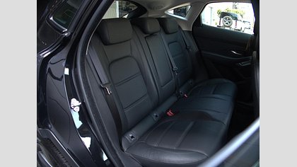E-Pace 9